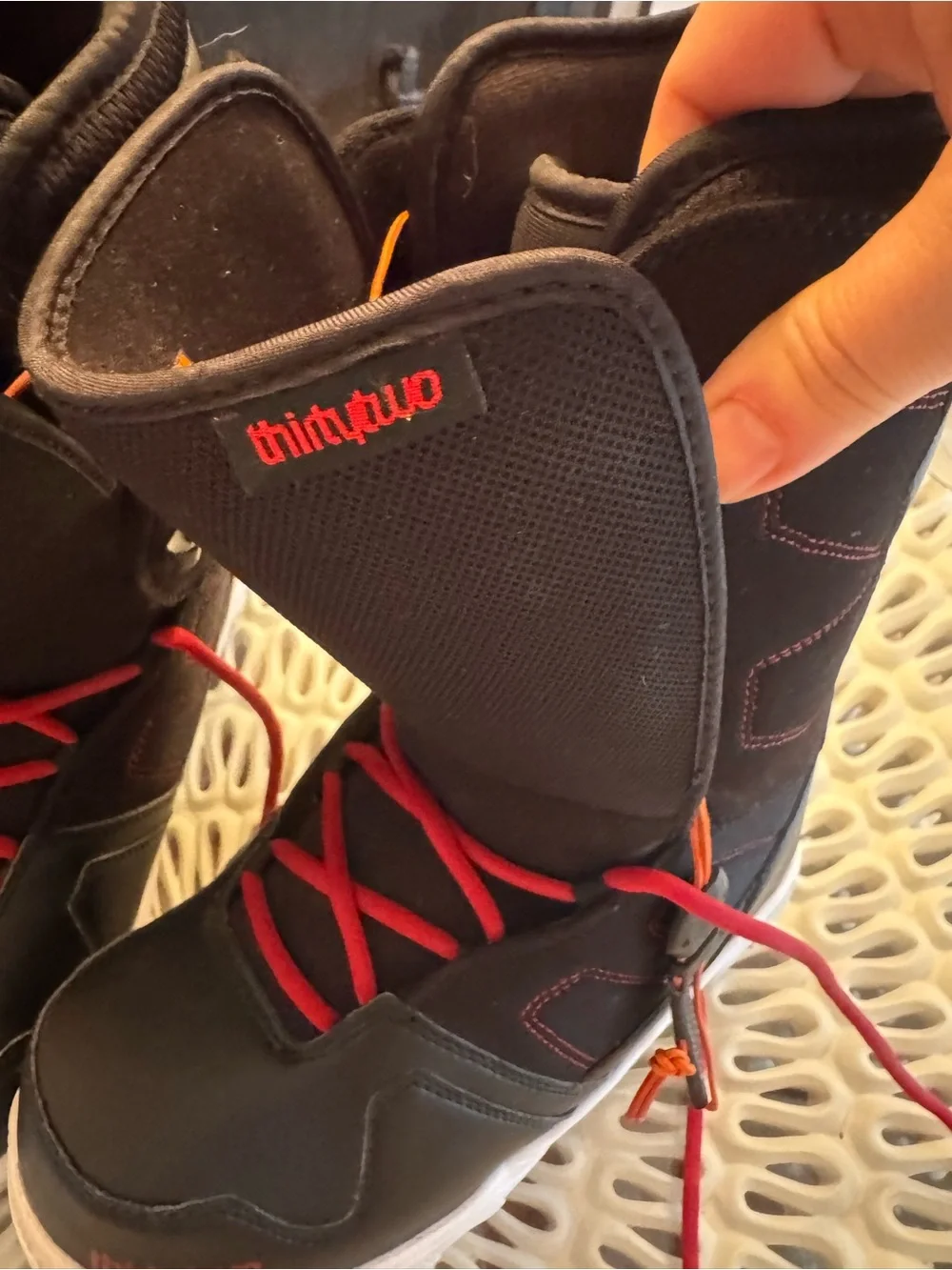Men’s Black snowboarding Boots with Red Details